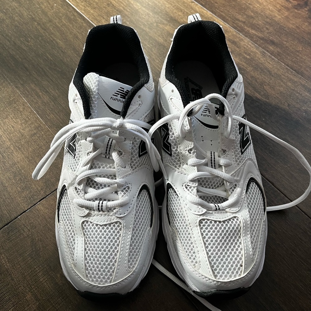 New Balance 530 Black & White